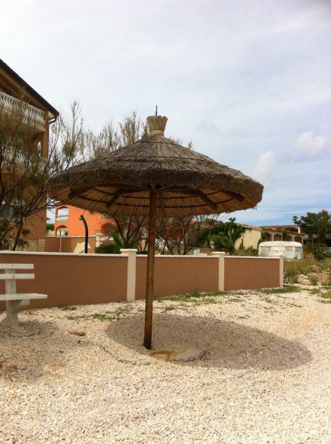 Apartmani Darija Vir Buitenkant foto